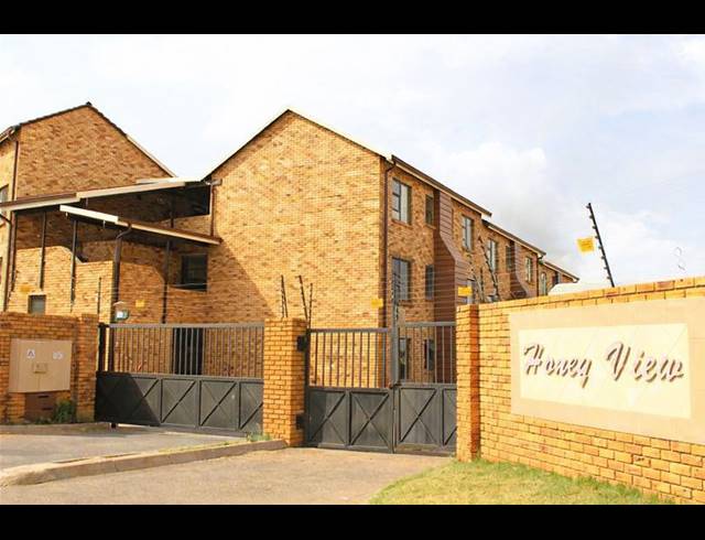 1 BEDROOM APARTMENT FOR SALE IN HONEYPARK